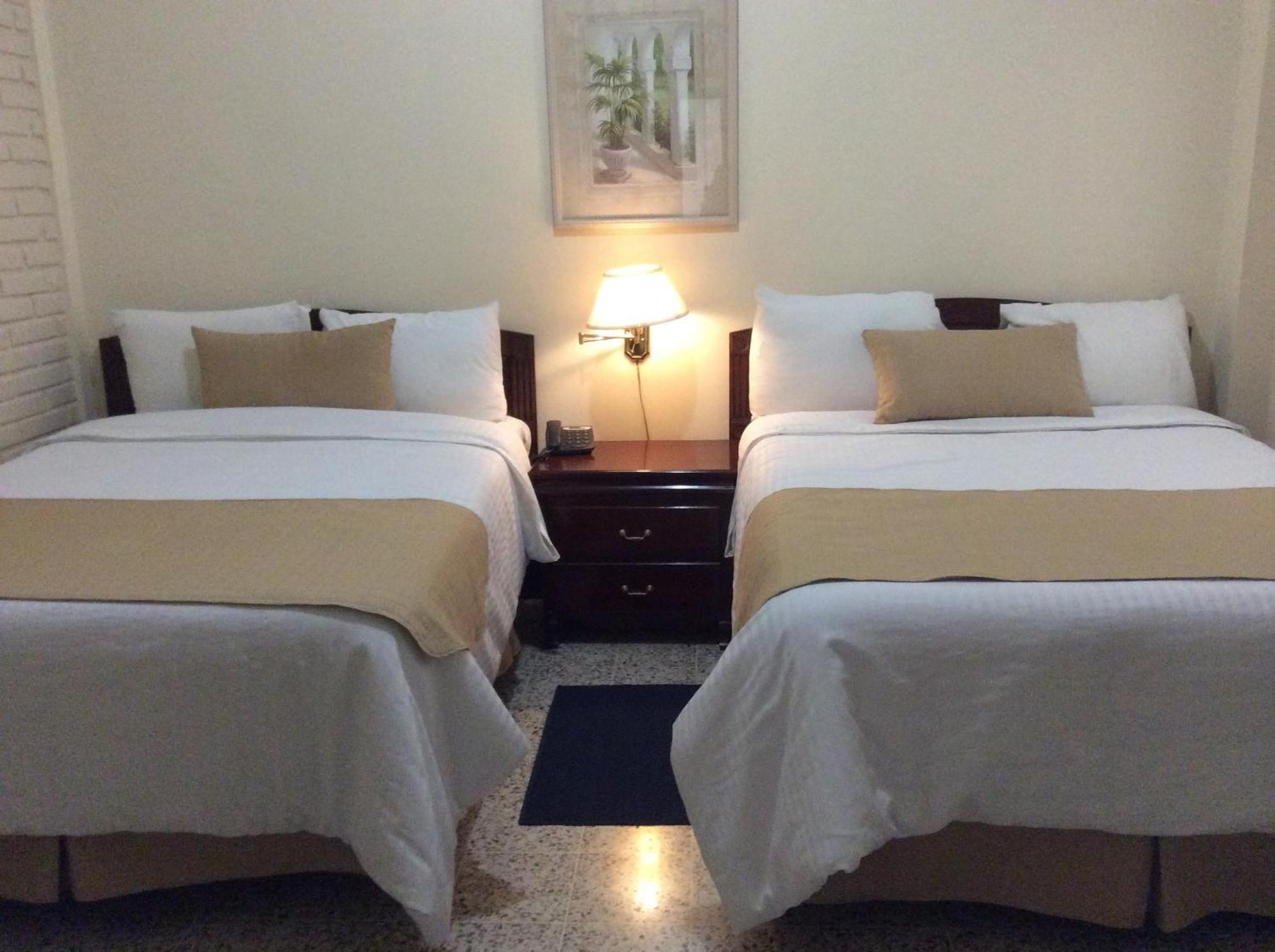 Hotel Mac Arthur Tegucigalpa Room photo